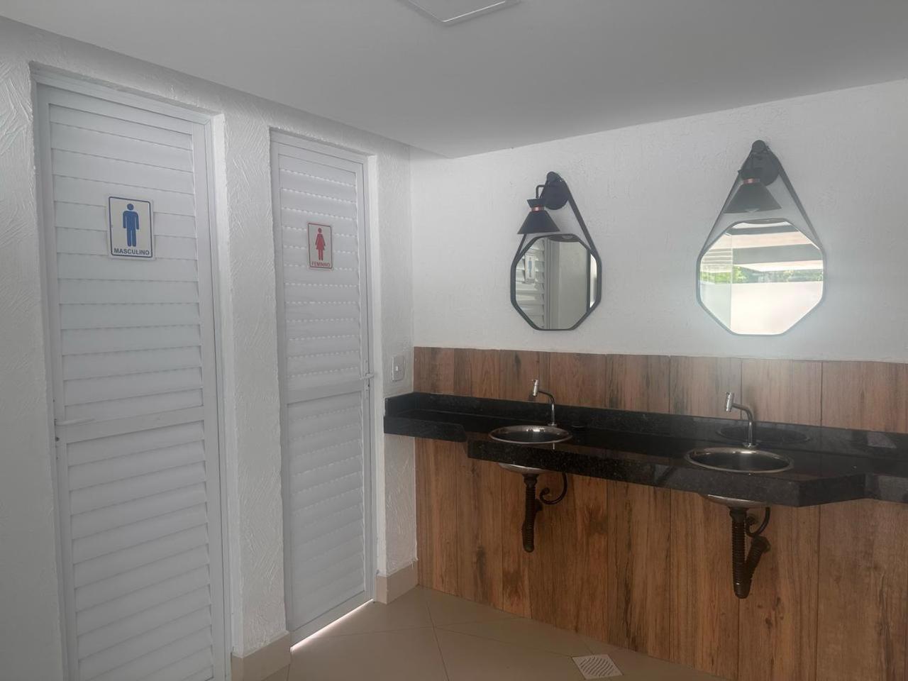 Jathy - Centro, Varanda Gourmet, Ar Condicionado, Piscina E Wi-Fi Ubatuba Eksteriør billede